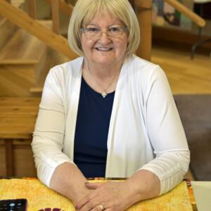 Candace Simar - Head Shot